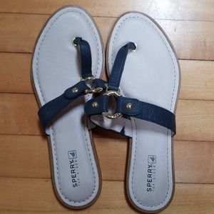 NWOT Sperry Carolina leather flip flops